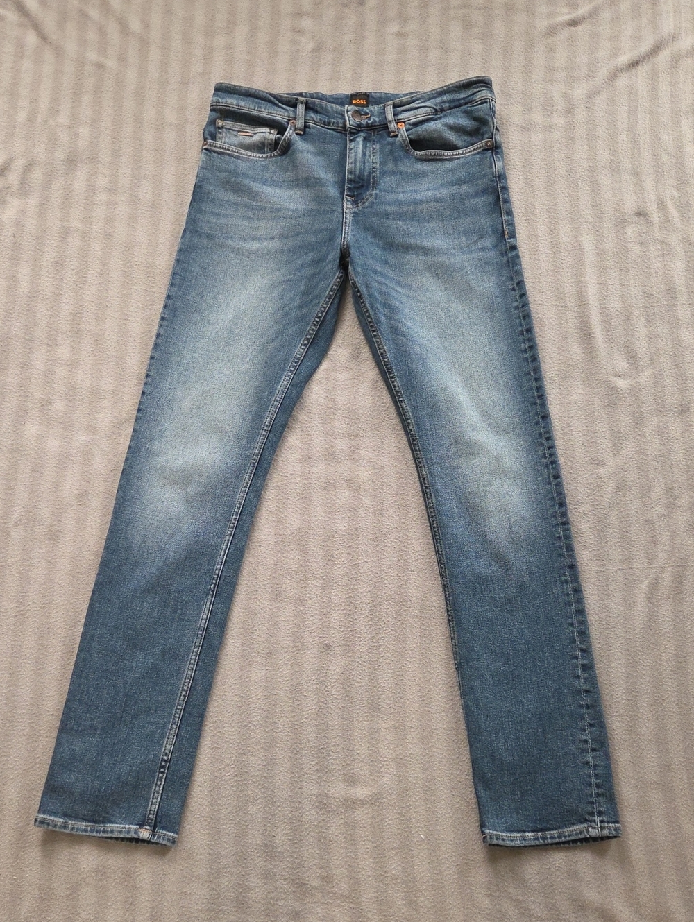 BOSS ORANGE Men's Slim Jeans in Light Blue Wash
